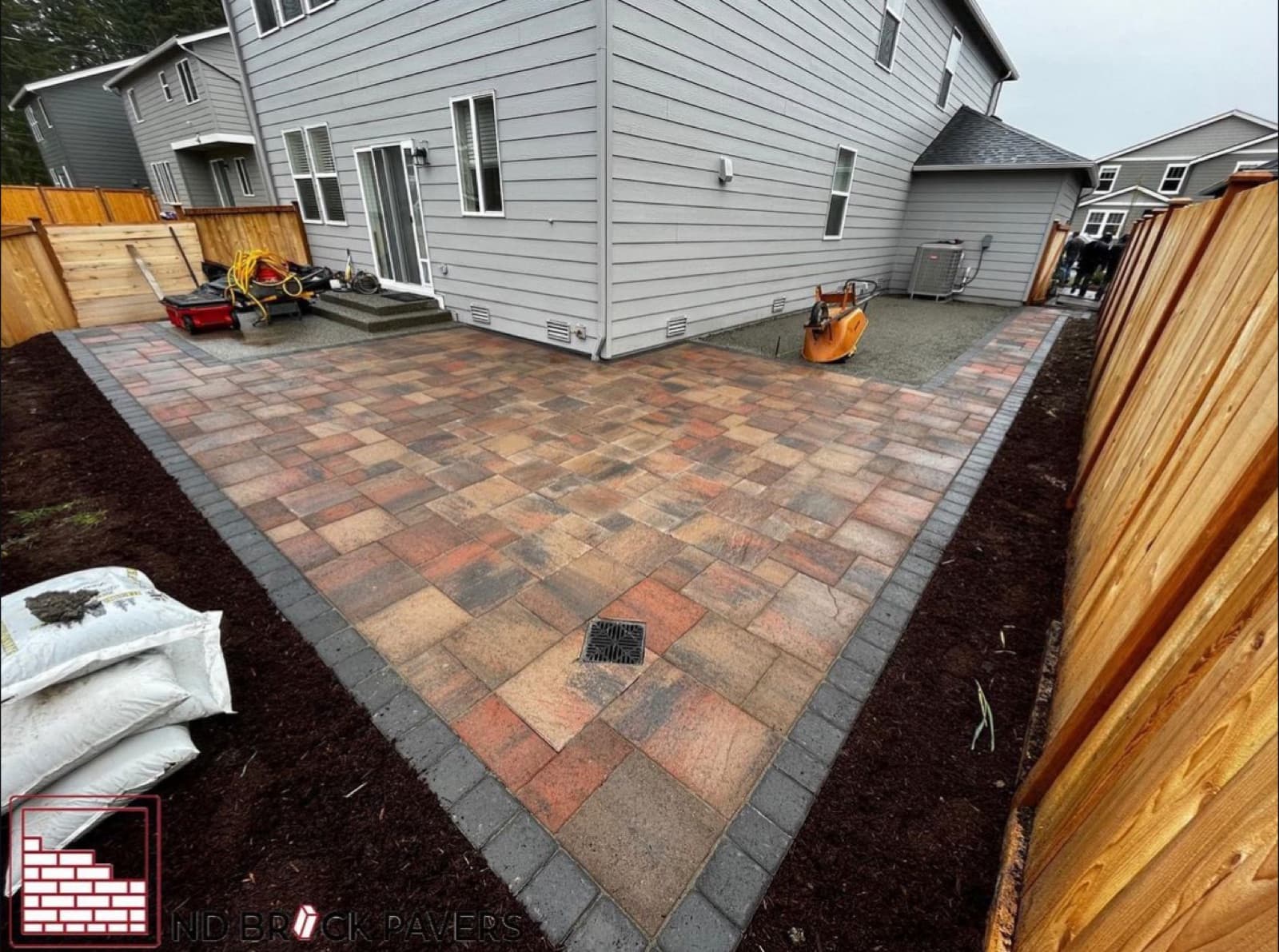 Paver patio with outdoor kitchen foundation